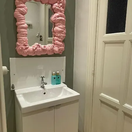 Appartement Uniek Op De Zeedijk Met Parking *