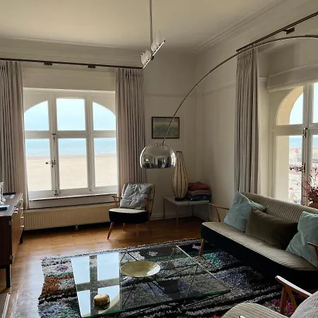 Uniek Op De Zeedijk Met Parking Lejlighed *